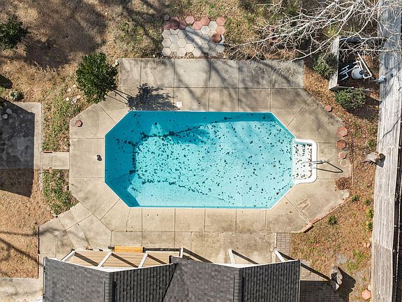 5th image of 312 Oates Drive