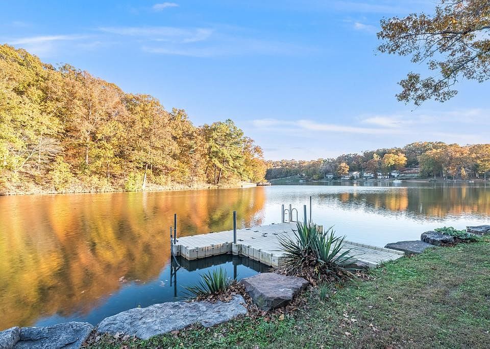 1st image of 29 Eaton Cir