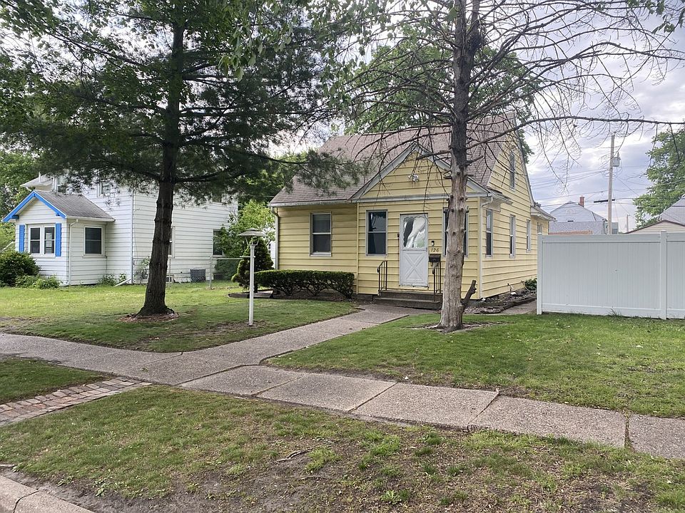 1st image of 126 S Thornwood Ave