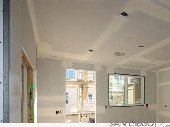 4th image of 5350 Seacliff Pl #51