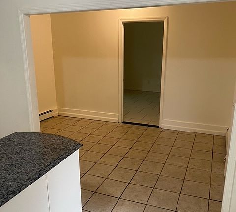 2nd image of 2508 5th Ave #A