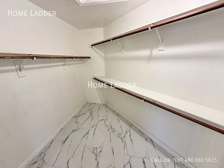 244 W Merrill Ave — Photo 14