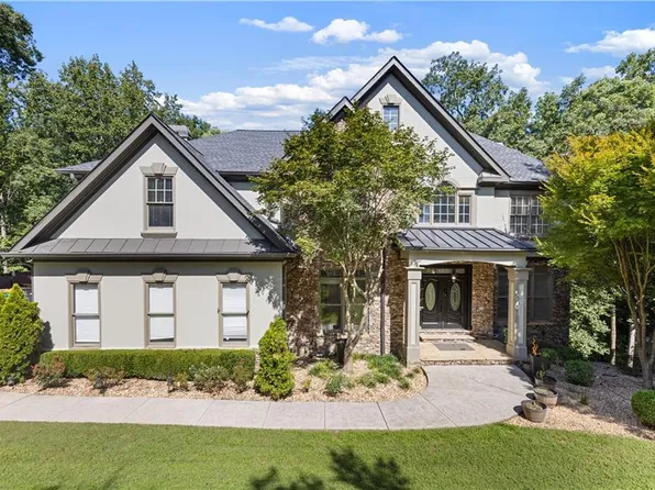 8430 Valemont Dr, Sandy Springs, GA 30350