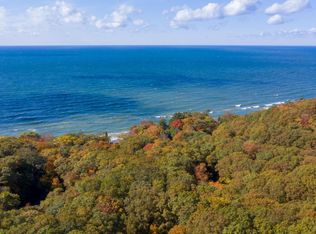 18280 N Shore Dr, Spring Lake, MI 49456