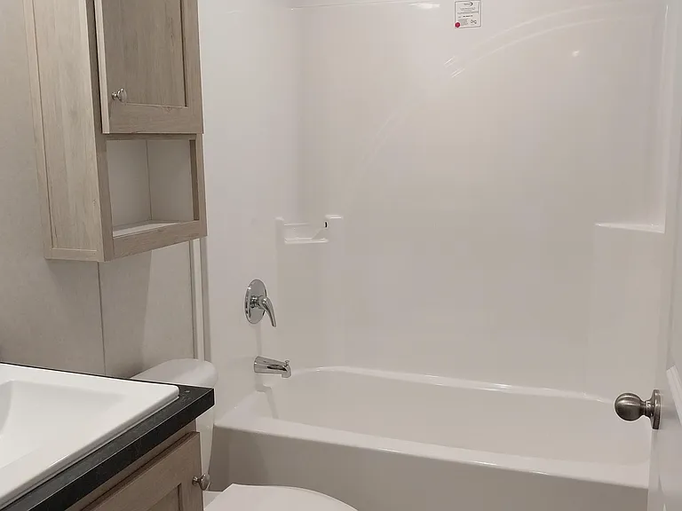 1600 N Willis Dr — Photo 34