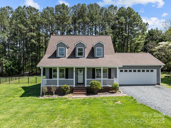 1228 Swift Rd, Oakboro, NC 28129