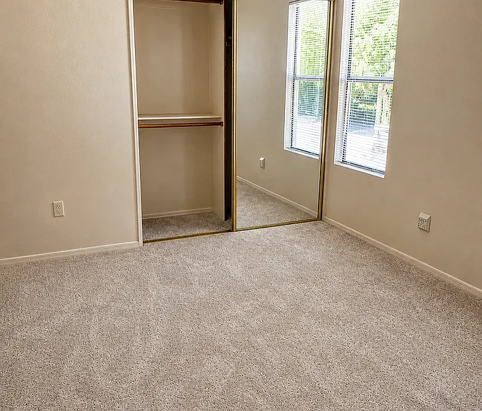 1741 W Ivanhoe St — Photo 15