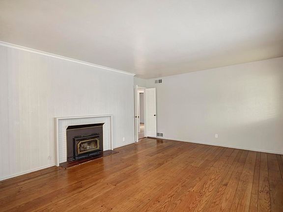 4th image of 7545 East Pkwy