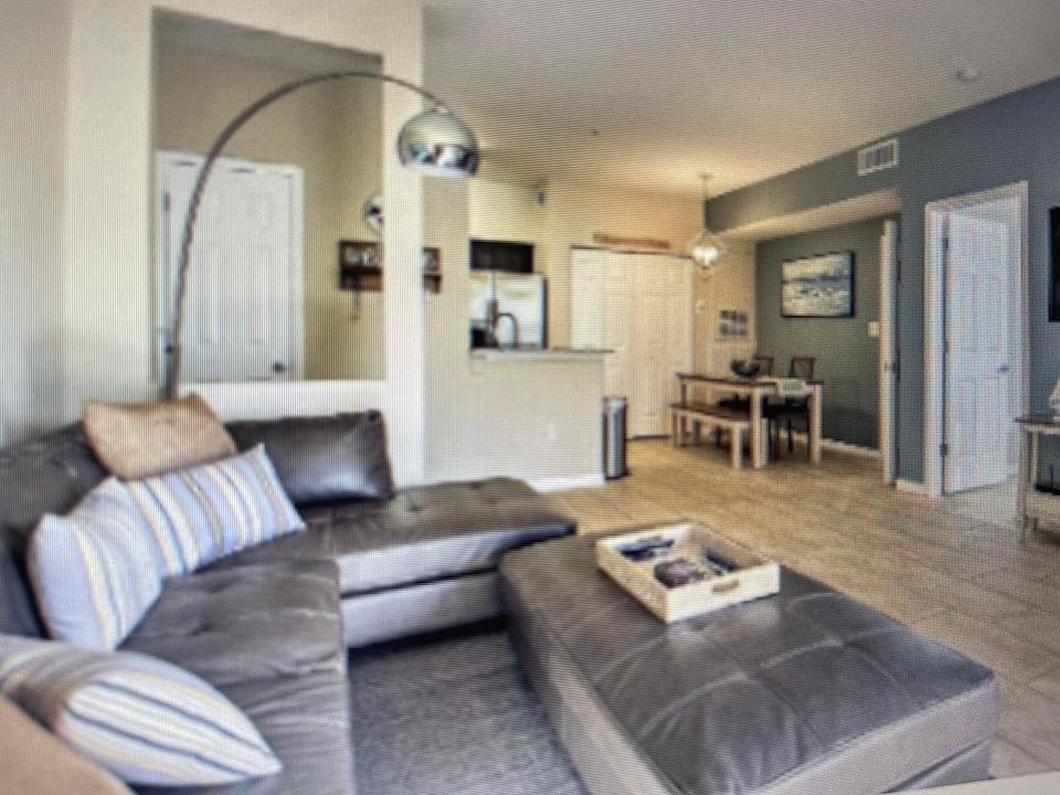 2nd image of 281 Scottsdale Sq #281