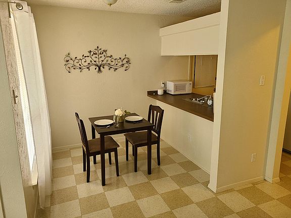 5th image of 10111 Golden Meadow Dr