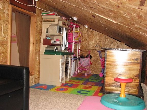 playspace/finished storage