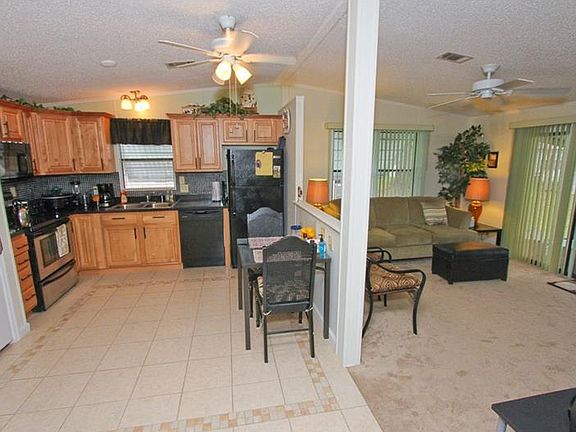 5th image of 4508 Arlington Park Dr