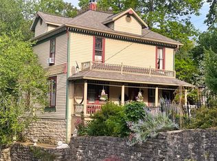 31 Eureka St, Eureka Springs, AR 72632