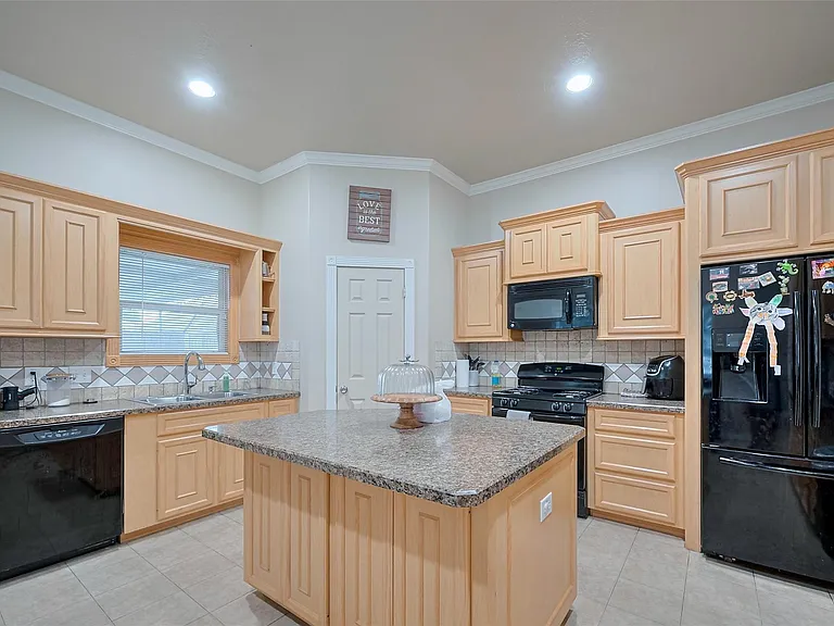 1416 Cranbrook Way — Photo 4