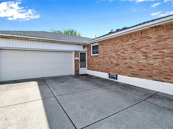 3rd image of 95 Temple Dr