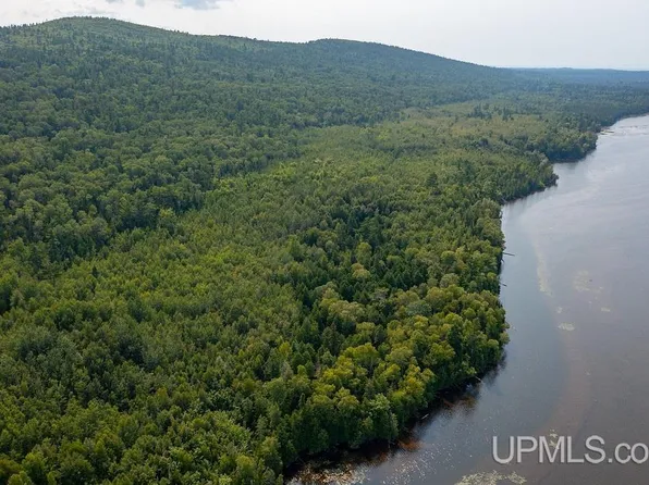 4A Kayleigh Ln, Mohawk, MI 49950