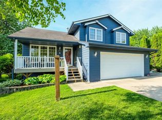450 Highland Dr, Carlisle, IA 50047