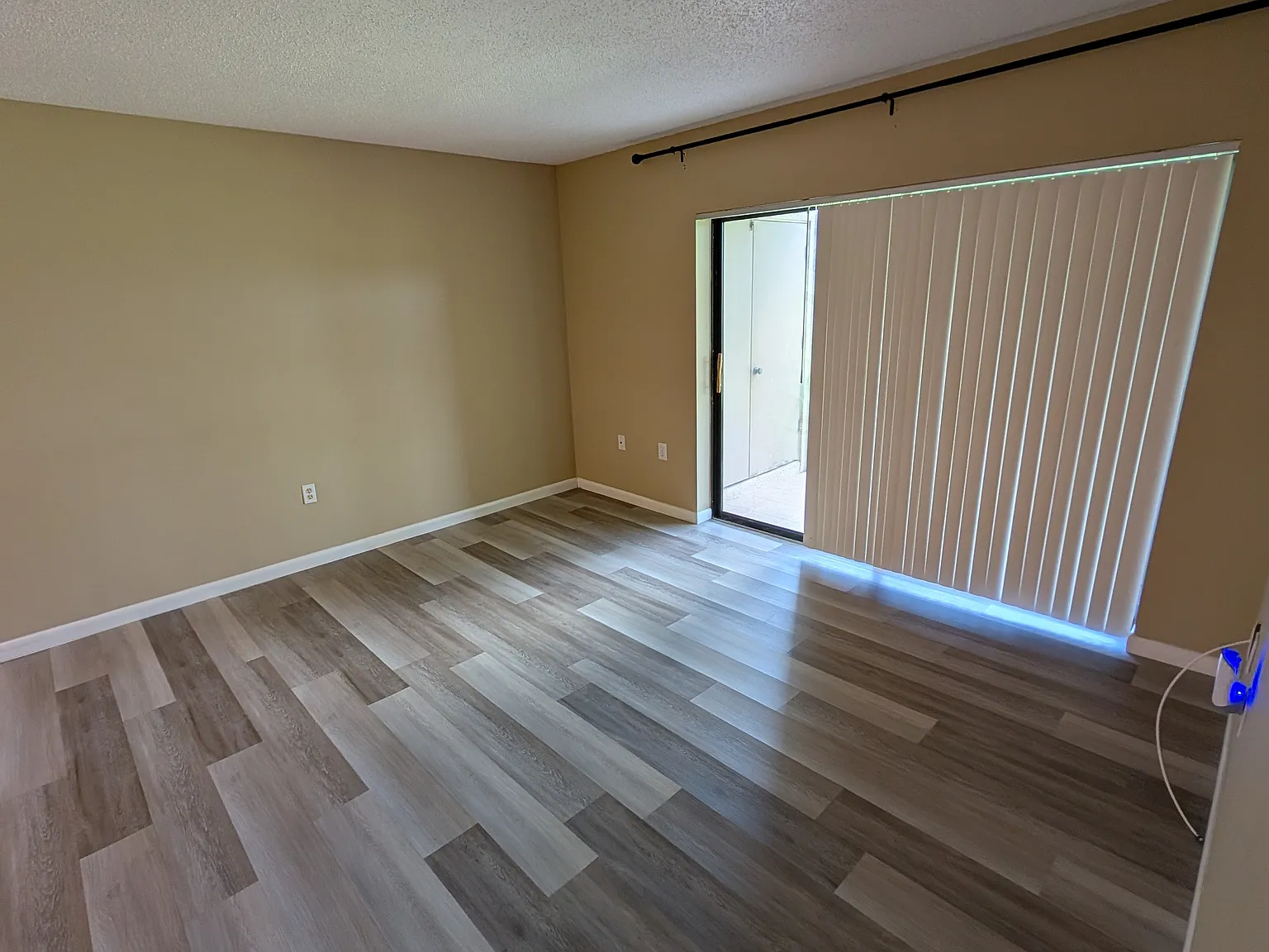 2 bed, 1094 sqft, $1,850 — Photo 4