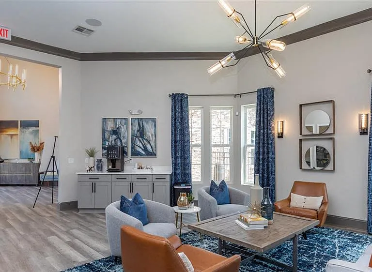 The Pointe at Heritage — Photo 18