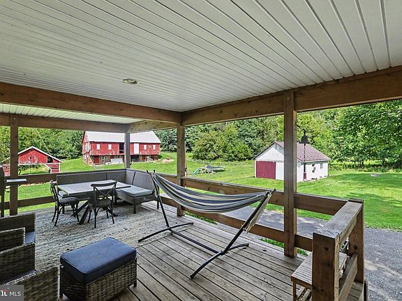 5th image of 285 Cold Springs Rd