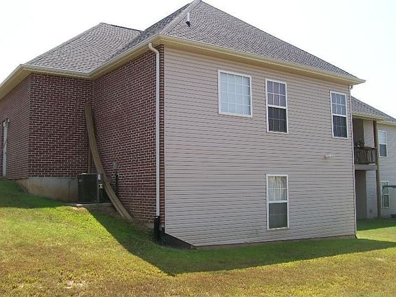 2nd image of 1836 Ferndale Dr