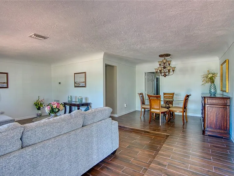 3513 E Shore Rd — Photo 5