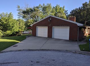 302 Charlene Ct, Alton, IL 62002