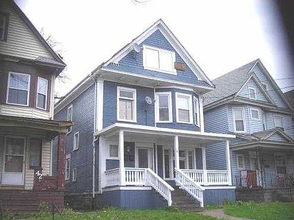 2nd image of 44 Parkview Ter