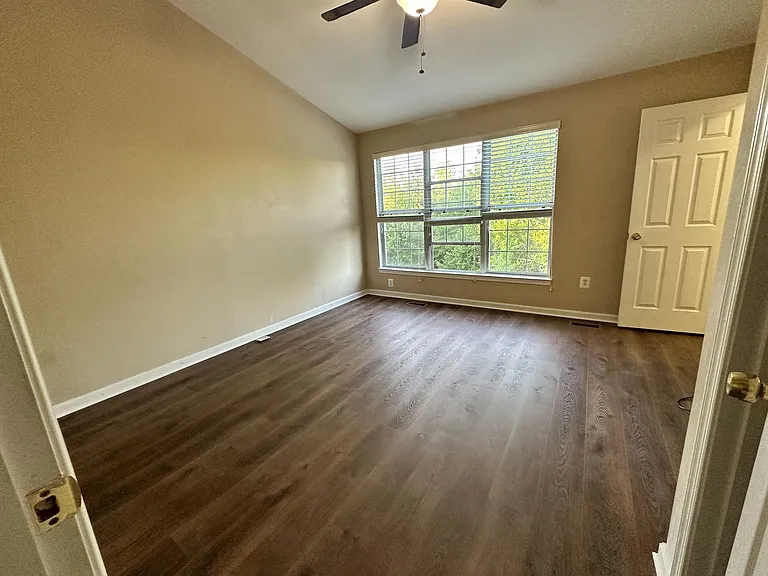 23 Woodhollow Ct — Photo 3