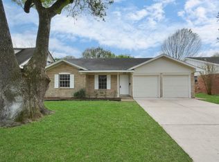 11046 Caribbean Ln, Houston, TX 77089