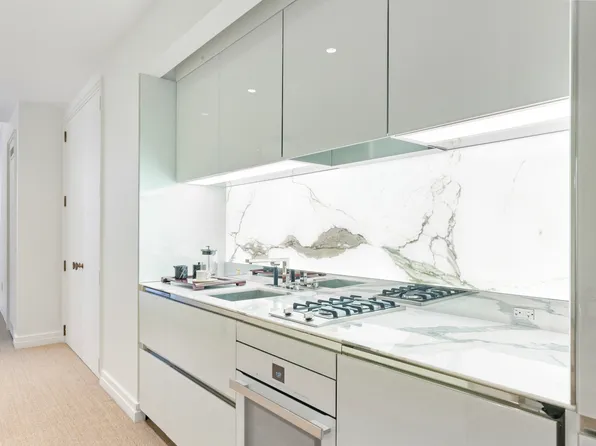 53 West 53rd Street 15B image 3 of 25
