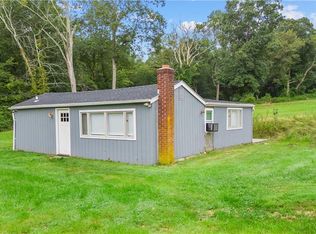 1162 Moose Hill Rd, Guilford, CT 06437