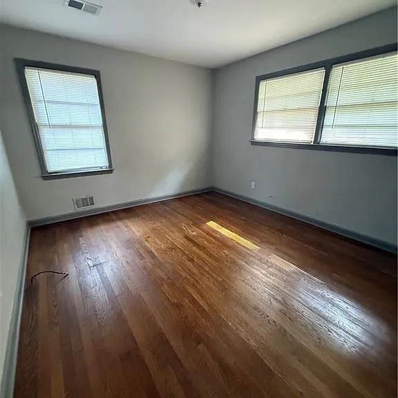 2123 Barbara Ln — Photo 10