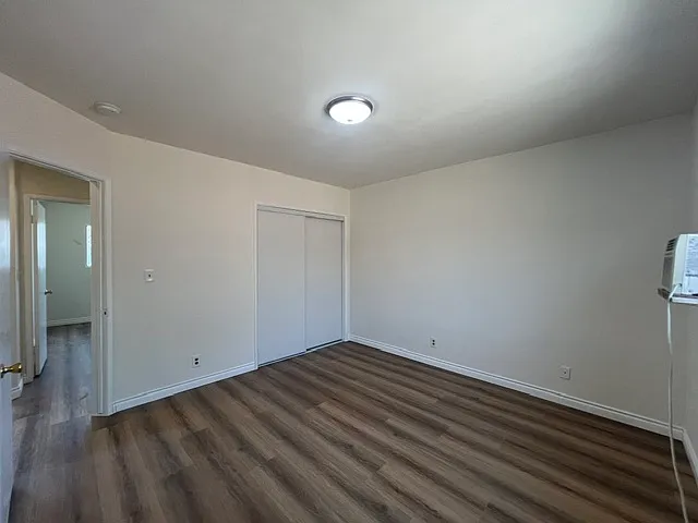 2500 Earle Ave #1/2 — Photo 9