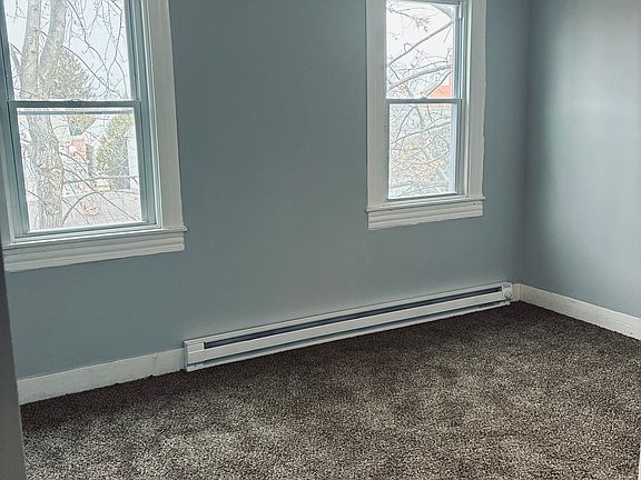 5th image of 27 Rees St #27