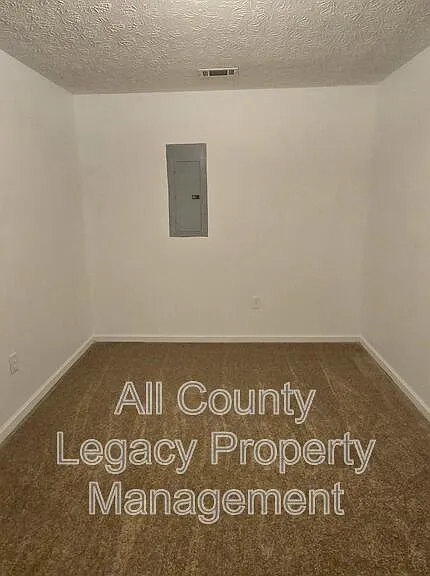 33 Maria Cir — Photo 4