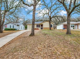 1112 Stuart Rd, Denton, TX 76209