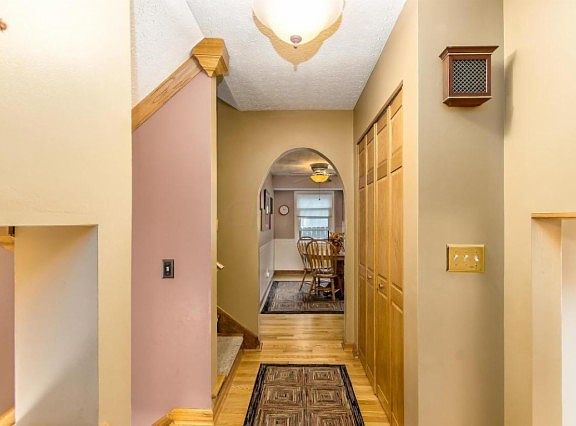 5th image of 4044 Donegal Ct