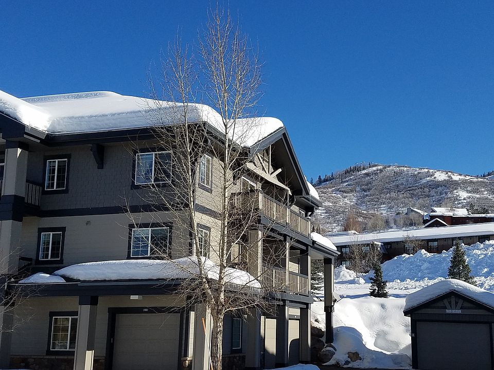 2nd image of 3325 Columbine Dr