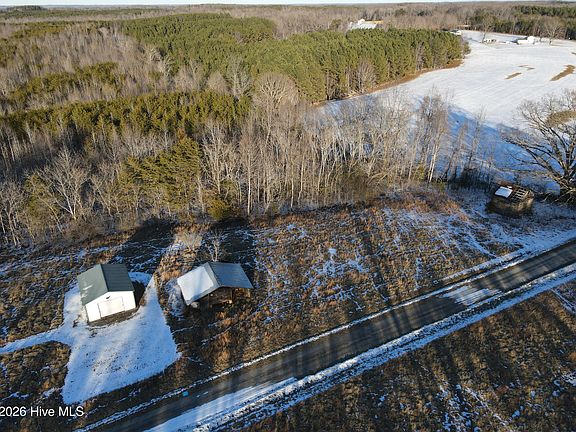 3rd image of 380 Redd Lane