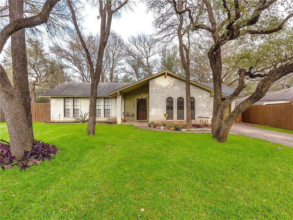 1st image of 1502 Serene Oaks Dr