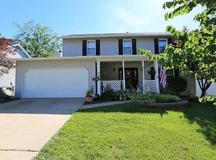 979 Whispering Ridge Ln, Saint Peters, MO 63376