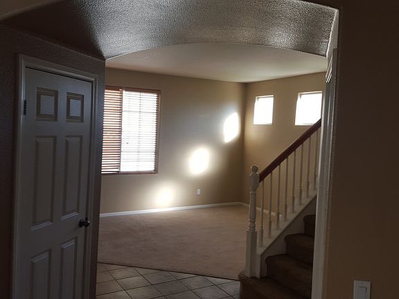5th image of 341 E Gilea Ct