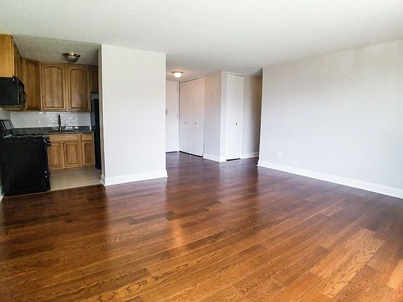 4th image of 3333 Broadway APT A2k