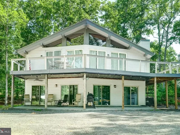34 Windwood Coves Blvd, Mineral, VA 23117