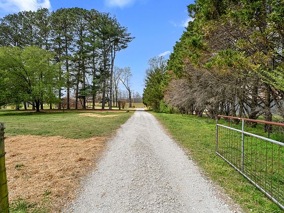 5th image of 151 Robert Branch Dr
