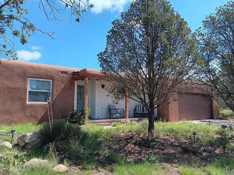 613 Calle De Valdez