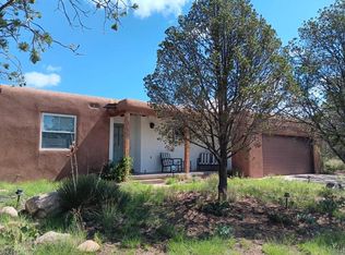 613 Calle De Valdez, Santa Fe, NM 87505