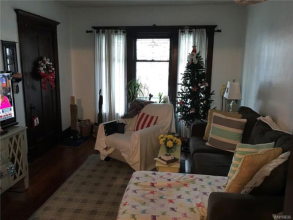 4th image of 105 Edgewood Ave
