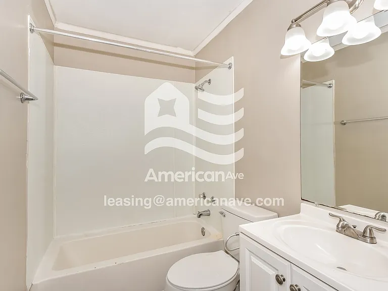 59634_013_bathroom_13997456.jpg